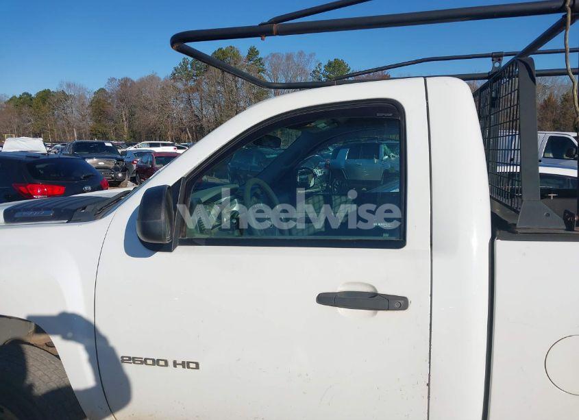 Photo 13 of 2013 Chevrolet Silverado 2500HD WORK TRUCK (VIN 1GC0CVCG8DF200821)