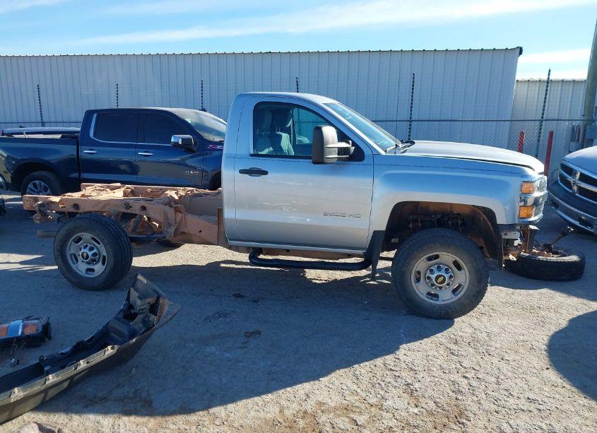 Photo 14 of 2019 Chevrolet Silverado 2500HD WT (VIN 1GC0KREG2KF238100)