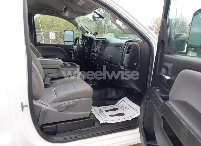 Photo 5 of 2015 Chevrolet Silverado 2500HD WT (VIN 1GC0KUEG1FZ142126)