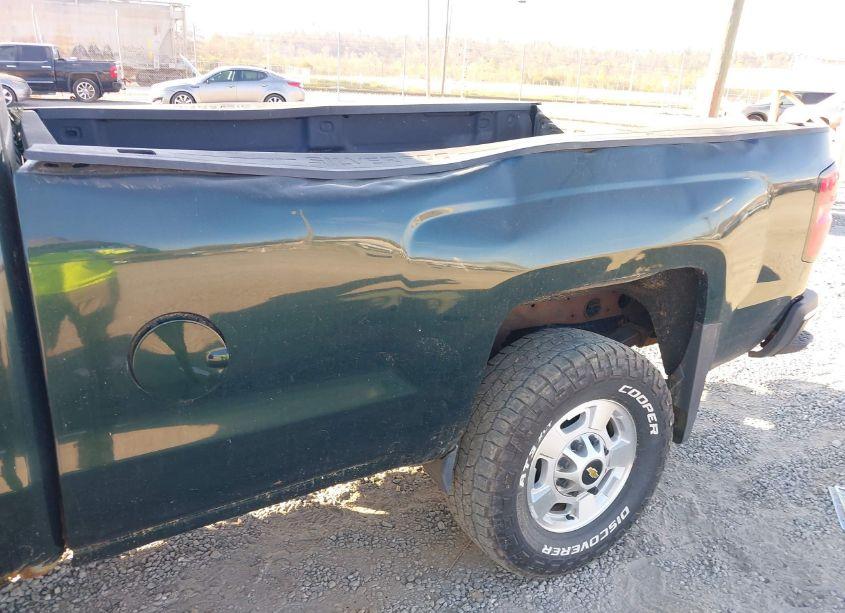 Photo 6 of 2015 Chevrolet Silverado 2500HD WT (VIN 1GC0KUEG4FZ506880)