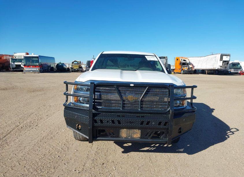 Photo 12 of 2018 Chevrolet Silverado 2500HD WT (VIN 1GC0KUEG6JZ285615)