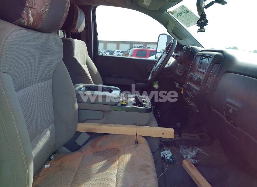 Photo 5 of 2015 Chevrolet Silverado 2500HD WT (VIN 1GC0KUEG7FZ545656)