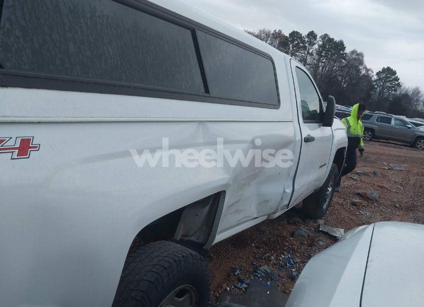 Photo 6 of 2015 Chevrolet Silverado 2500HD WT (VIN 1GC0KUEG7FZ545656)