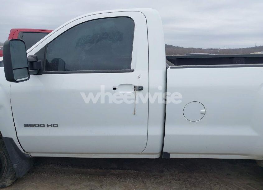 Photo 15 of 2017 Chevrolet Silverado 2500HD WT (VIN 1GC0KUEG7HZ253590)
