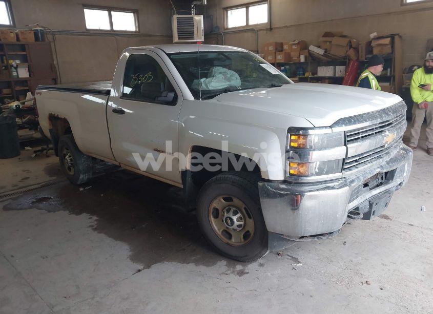 2015 Chevrolet Silverado 2500HD WT (VIN 1GC0KUEG8FZ111083) main photo