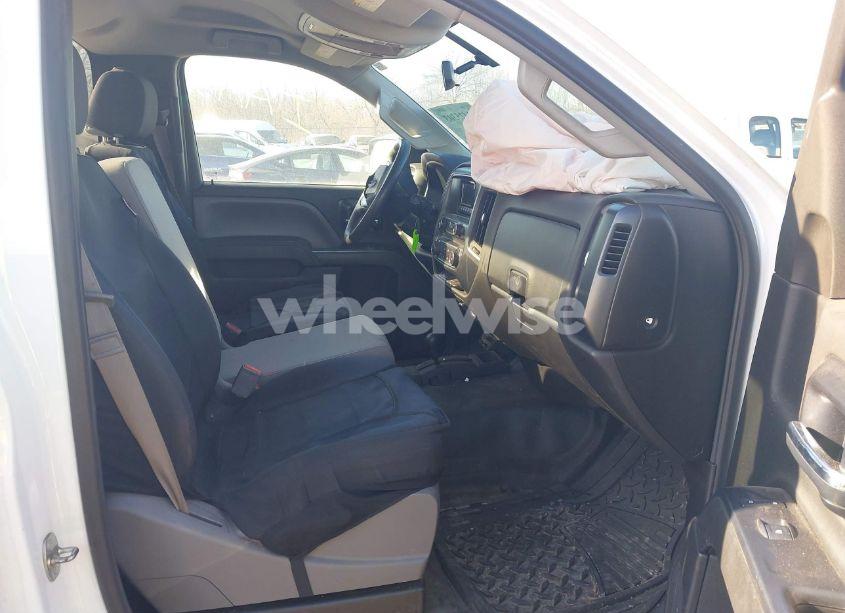 Photo 7 of 2015 Chevrolet Silverado 2500HD WT (VIN 1GC0KUEG8FZ111083)