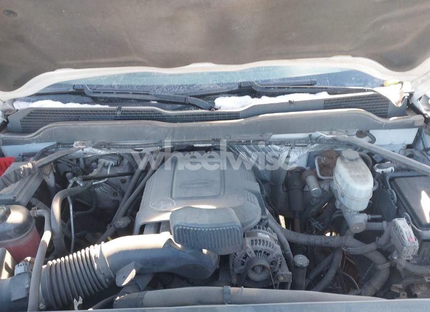 Photo 9 of 2015 Chevrolet Silverado 2500HD WT (VIN 1GC0KUEG8FZ111083)