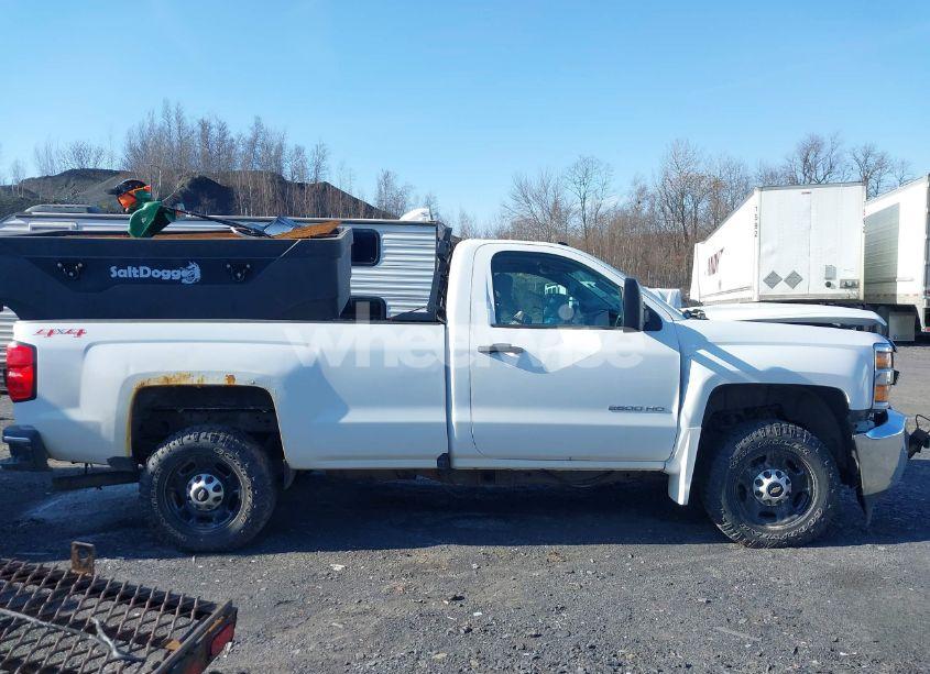 Photo 13 of 2016 Chevrolet Silverado 2500HD WT (VIN 1GC0KUEG8GZ301600)