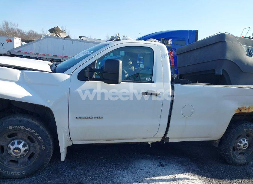 Photo 14 of 2016 Chevrolet Silverado 2500HD WT (VIN 1GC0KUEG8GZ301600)