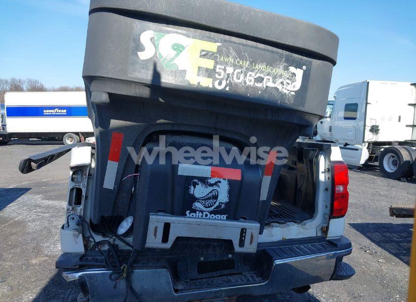 Photo 16 of 2016 Chevrolet Silverado 2500HD WT (VIN 1GC0KUEG8GZ301600)