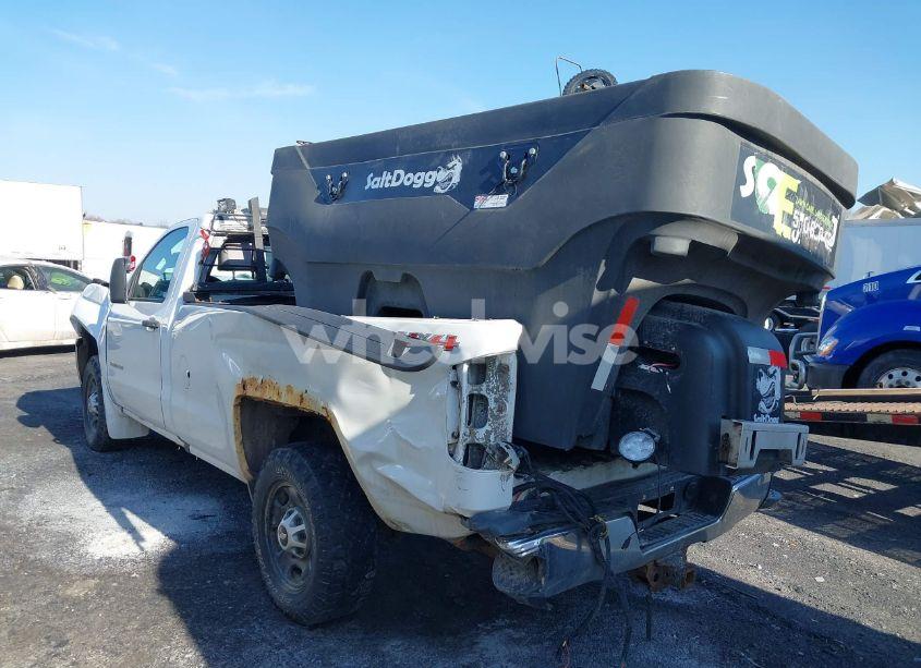 Photo 3 of 2016 Chevrolet Silverado 2500HD WT (VIN 1GC0KUEG8GZ301600)