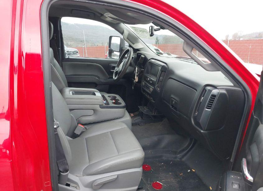 Photo 5 of 2017 Chevrolet Silverado 2500HD WT (VIN 1GC0KUEG9HZ176415)