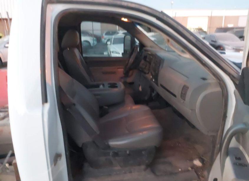 Photo 5 of 2012 Chevrolet Silverado 2500HD WORK TRUCK (VIN 1GC0KVC88CZ118984)