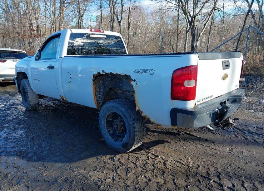 Photo 3 of 2011 Chevrolet Silverado 2500HD WORK TRUCK (VIN 1GC0KVCGXBF165392)