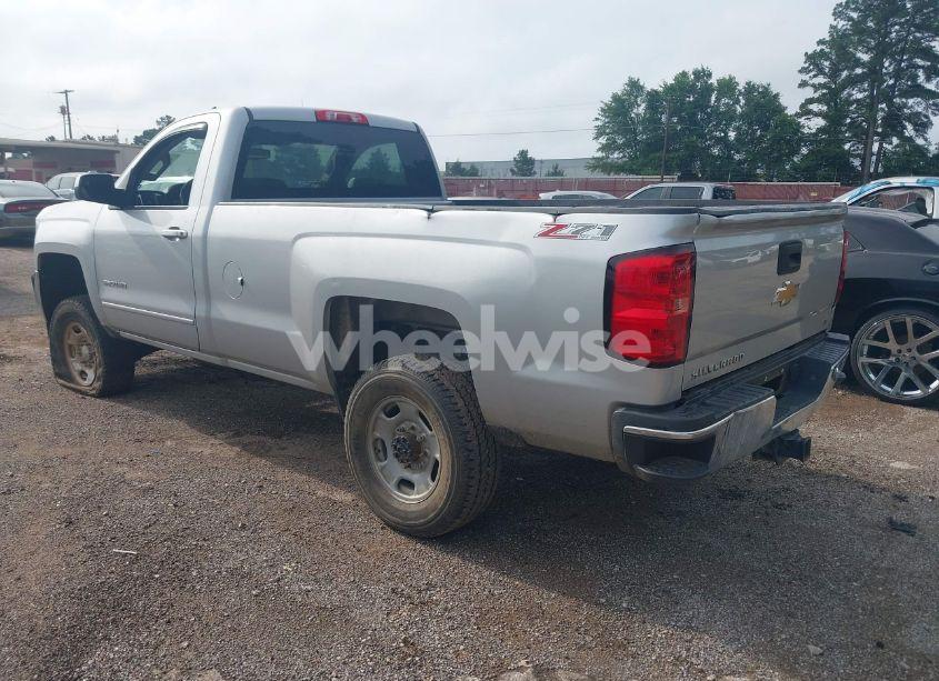 Photo 3 of 2015 Chevrolet Silverado 2500HD LT (VIN 1GC0KVEG3FZ549385)