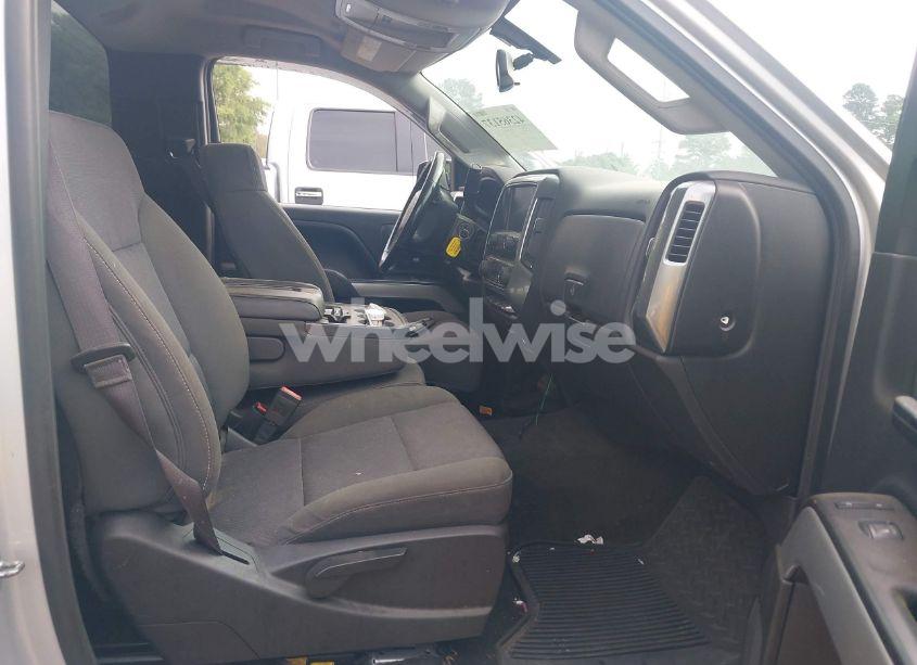 Photo 5 of 2015 Chevrolet Silverado 2500HD LT (VIN 1GC0KVEG3FZ549385)