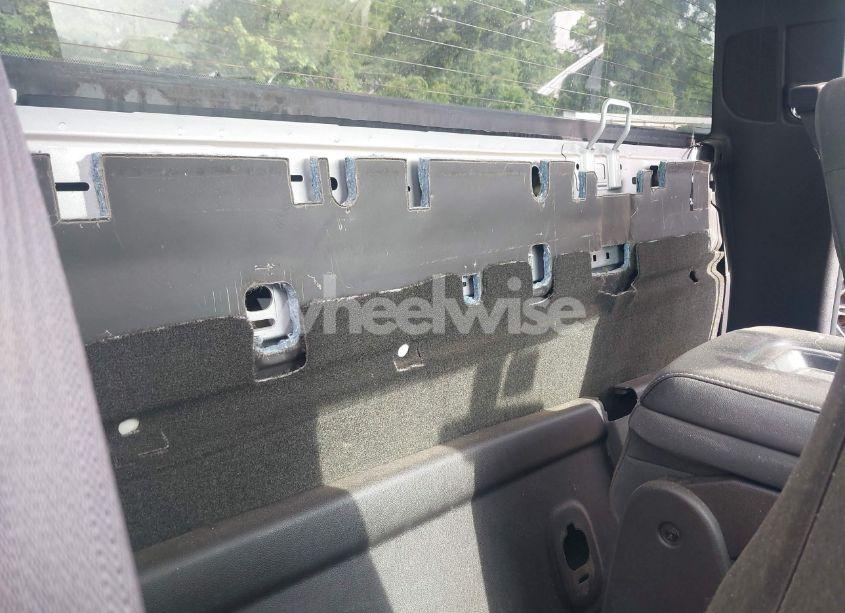 Photo 8 of 2015 Chevrolet Silverado 2500HD LT (VIN 1GC0KVEG3FZ549385)