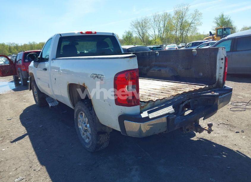 Photo 3 of 2012 Chevrolet Silverado 2500HD LT (VIN 1GC0KXCG3CZ103960)