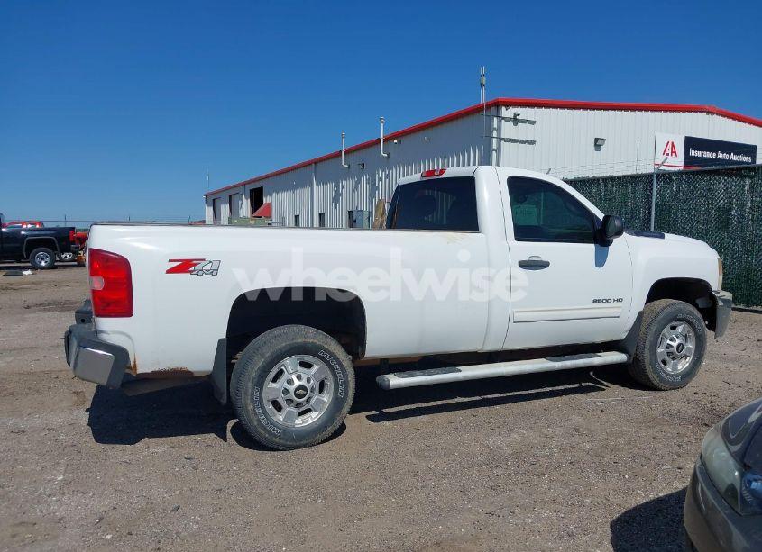 Photo 13 of 2011 Chevrolet Silverado 2500HD LT (VIN 1GC0KXCGXBZ361410)