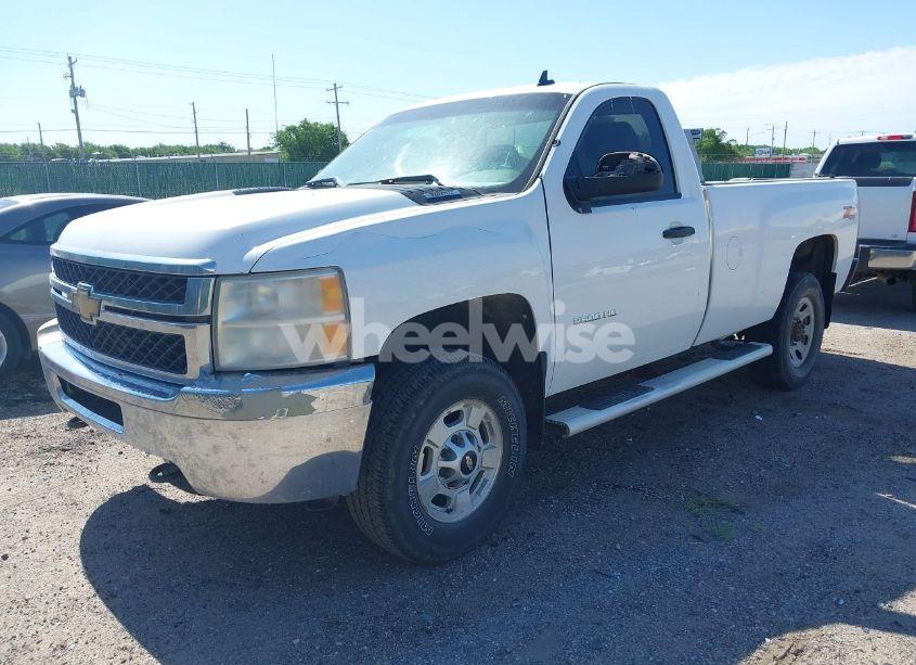 Photo 2 of 2011 Chevrolet Silverado 2500HD LT (VIN 1GC0KXCGXBZ361410)
