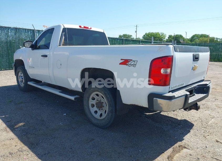 Photo 3 of 2011 Chevrolet Silverado 2500HD LT (VIN 1GC0KXCGXBZ361410)