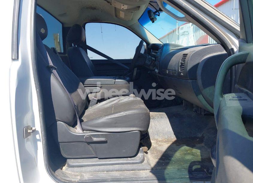 Photo 5 of 2011 Chevrolet Silverado 2500HD LT (VIN 1GC0KXCGXBZ361410)