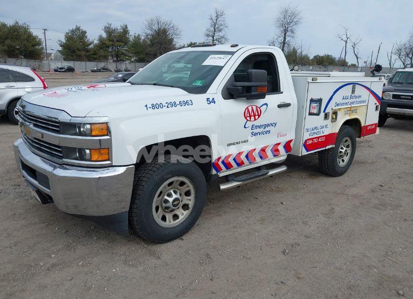 Photo 2 of 2017 Chevrolet Silverado 3500HD WT (VIN 1GC0KYEG4HZ401007)