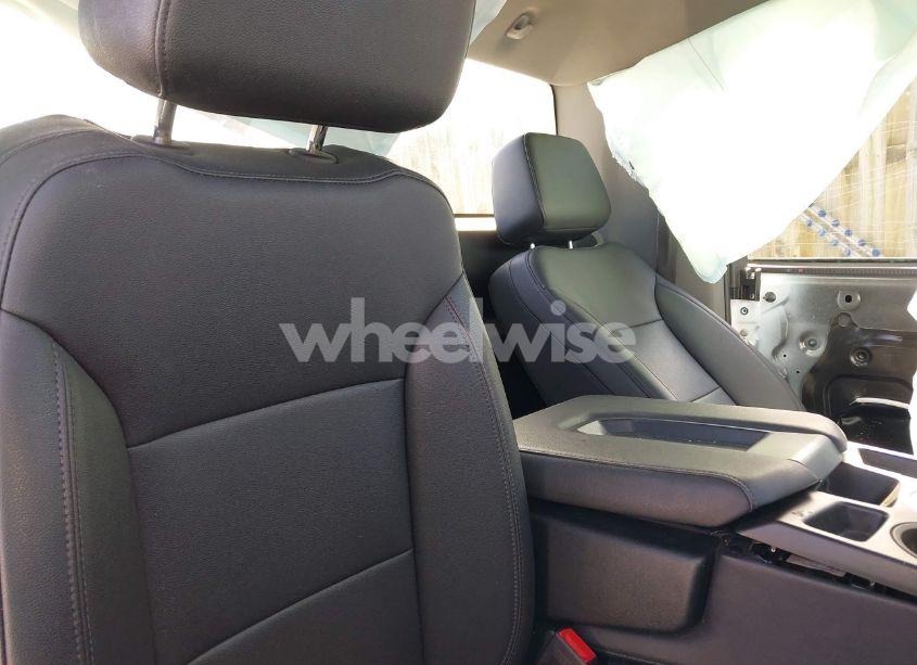 Photo 8 of 2022 Chevrolet Silverado 2500HD 2WD LONG BED WT (VIN 1GC0WLE74NF298059)