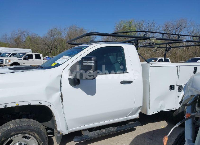 Photo 15 of 2022 Chevrolet Silverado 2500HD 2WD LONG BED WT (VIN 1GC0WLE7XNF327869)