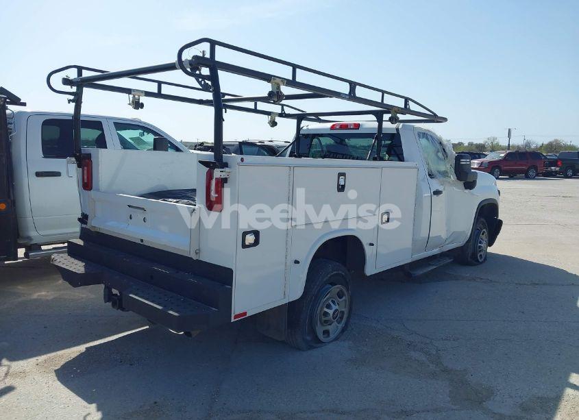 Photo 4 of 2022 Chevrolet Silverado 2500HD 2WD LONG BED WT (VIN 1GC0WLE7XNF327869)