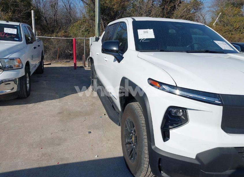 2024 Chevrolet Silverado EV WORK TRUCK (VIN 1GC10UEDXRU204415) main photo