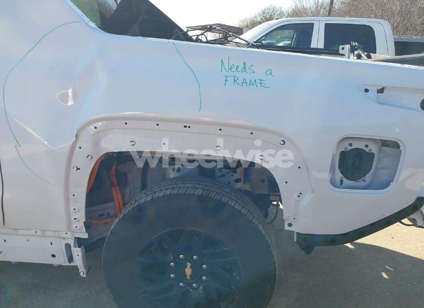 Photo 6 of 2024 Chevrolet Silverado EV WORK TRUCK (VIN 1GC10UEDXRU204415)