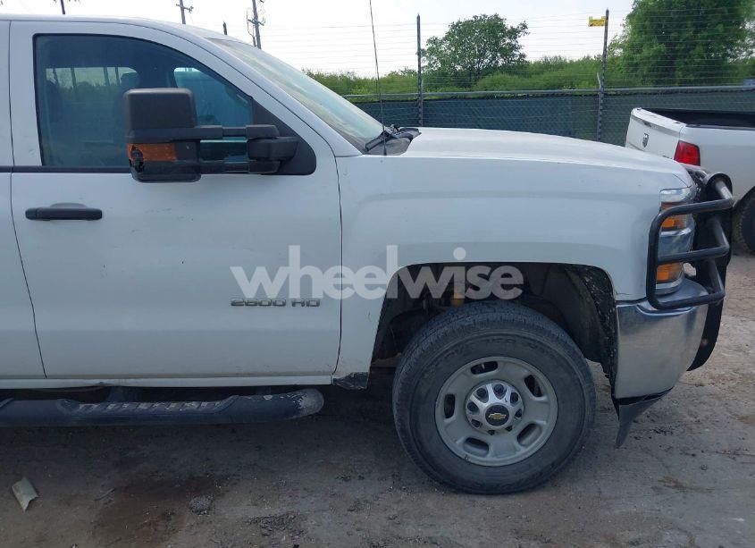 Photo 13 of 2019 Chevrolet Silverado 2500HD WT (VIN 1GC1CREG1KF136045)