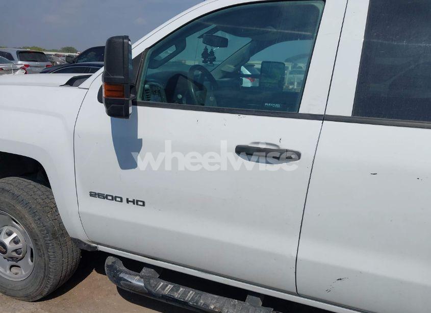 Photo 14 of 2019 Chevrolet Silverado 2500HD WT (VIN 1GC1CREG1KF136045)