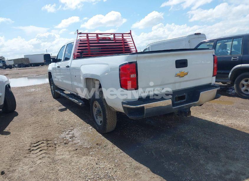 Photo 3 of 2019 Chevrolet Silverado 2500HD WT (VIN 1GC1CREG2KF220763)