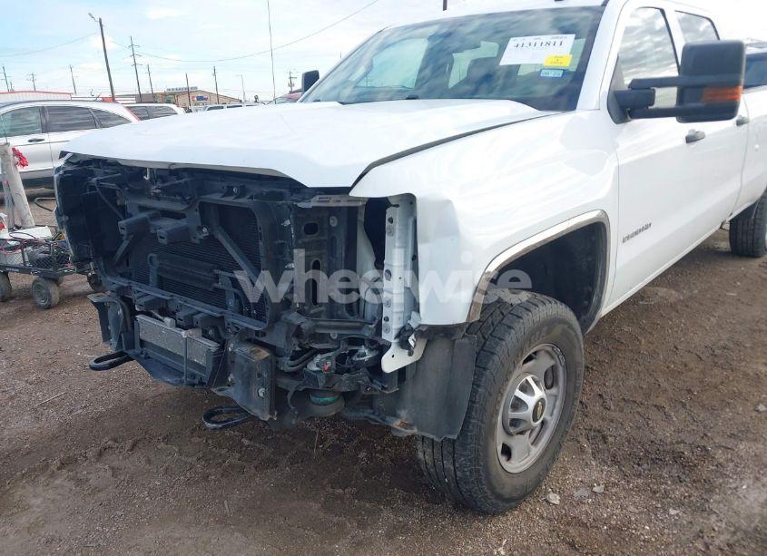 Photo 6 of 2019 Chevrolet Silverado 2500HD WT (VIN 1GC1CREG4KF256583)