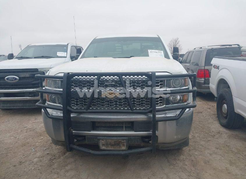 Photo 12 of 2019 Chevrolet Silverado 2500HD WT (VIN 1GC1CREGXKF125318)