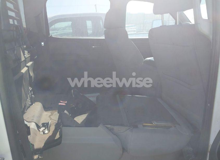 Photo 8 of 2019 Chevrolet Silverado 2500HD WT (VIN 1GC1CREGXKF125318)