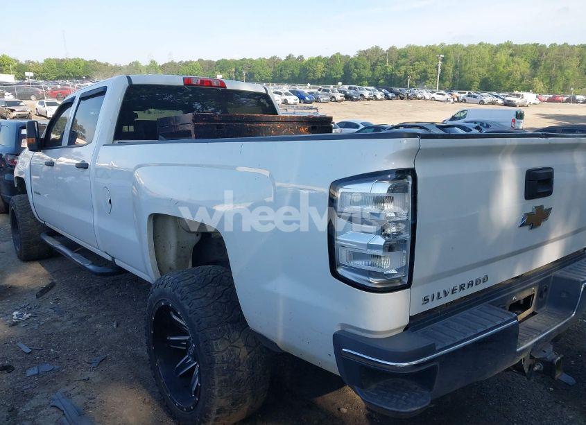 Photo 3 of 2016 Chevrolet Silverado 2500HD WT (VIN 1GC1CUE80GF217850)