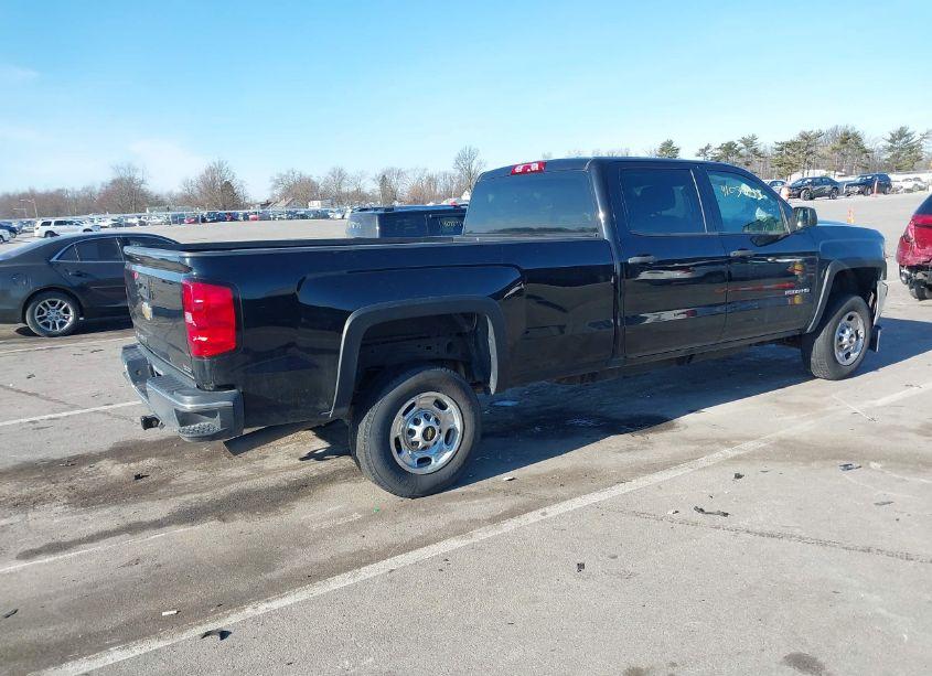 Photo 4 of 2015 Chevrolet Silverado 2500HD WT (VIN 1GC1CUEG0FF627540)