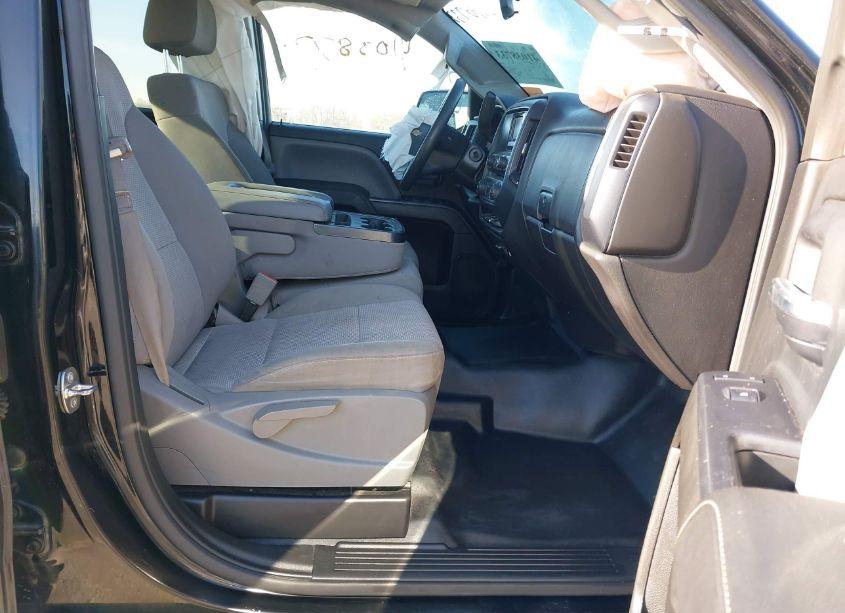 Photo 5 of 2015 Chevrolet Silverado 2500HD WT (VIN 1GC1CUEG0FF627540)