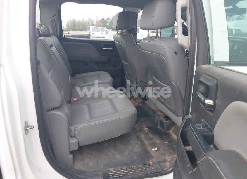 Photo 8 of 2015 Chevrolet Silverado 2500HD WT (VIN 1GC1CUEG2FF128156)