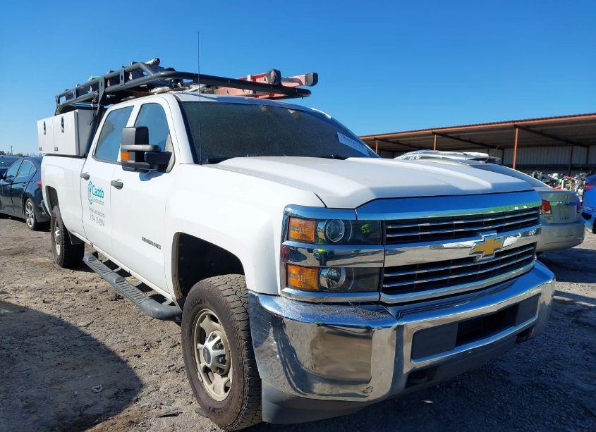 2018 Chevrolet Silverado 2500HD (VIN 1GC1CUEG3JF175298) main photo
