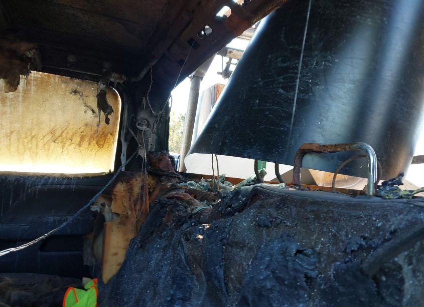 Photo 15 of 2018 Chevrolet Silverado 2500HD (VIN 1GC1CUEG3JF175298)