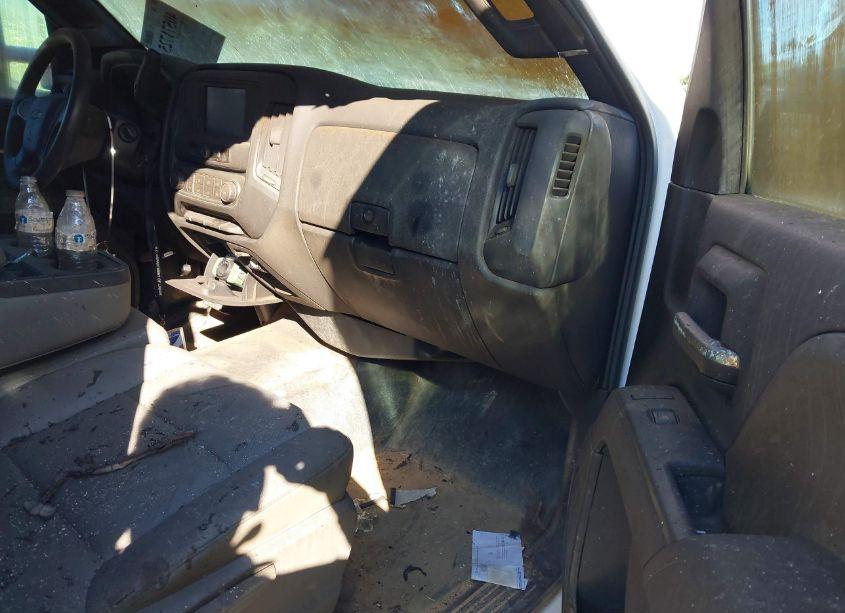 Photo 5 of 2018 Chevrolet Silverado 2500HD (VIN 1GC1CUEG3JF175298)