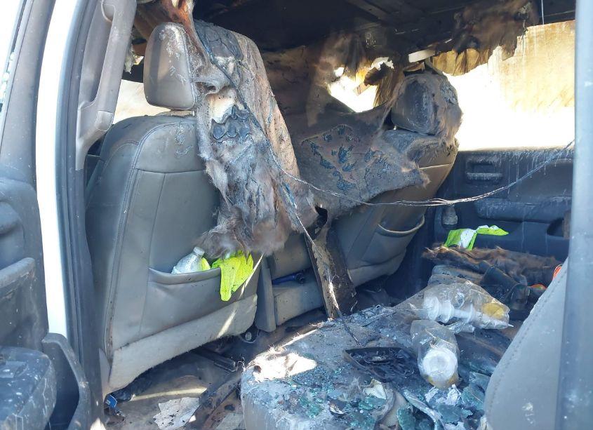 Photo 6 of 2018 Chevrolet Silverado 2500HD (VIN 1GC1CUEG3JF175298)