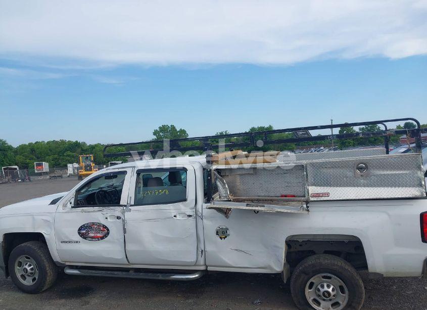 Photo 14 of 2015 Chevrolet Silverado 2500HD WT (VIN 1GC1CUEG4FF163717)