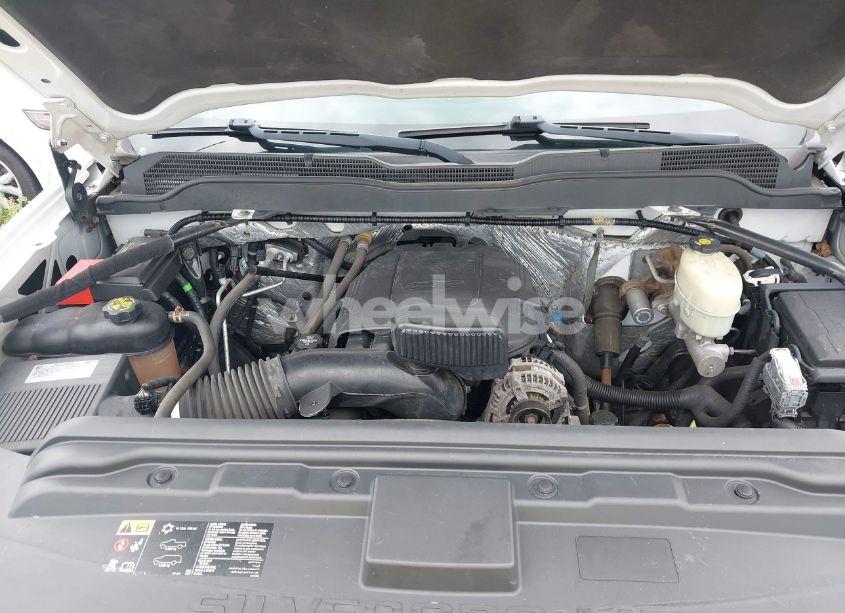 Photo 10 of 2016 Chevrolet Silverado 2500HD WT (VIN 1GC1CUEG4GF141041)