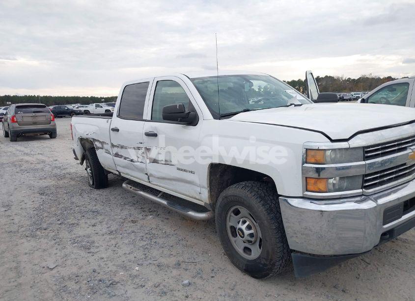 Photo 6 of 2016 Chevrolet Silverado 2500HD WT (VIN 1GC1CUEG6GF135824)