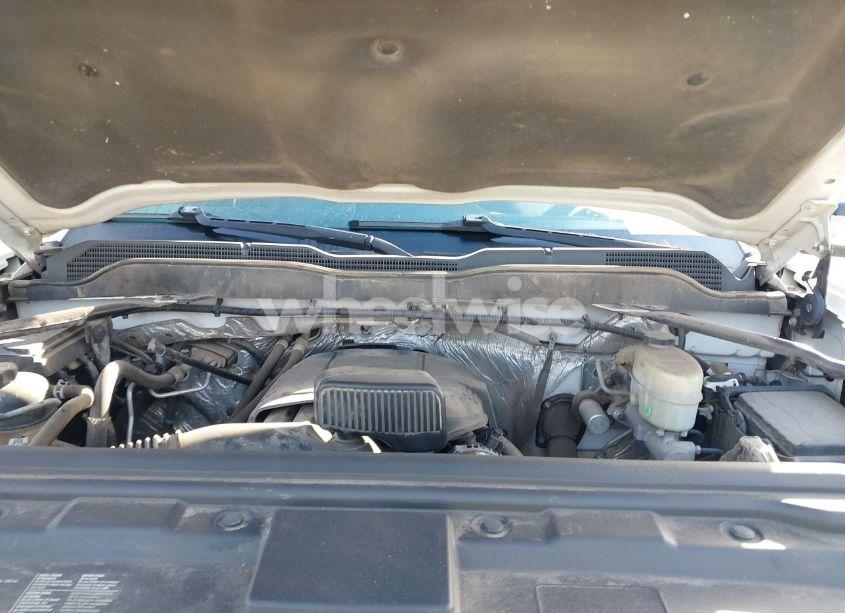 Photo 10 of 2015 Chevrolet Silverado 2500HD WT (VIN 1GC1CUEG7FF532800)